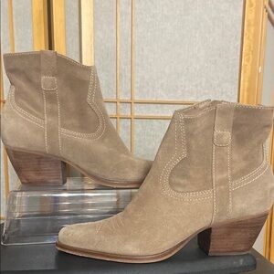 Women's Beige Suede Ankle Boots